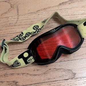 Bolle Goggles - Kids Approx 6 Yrs Old